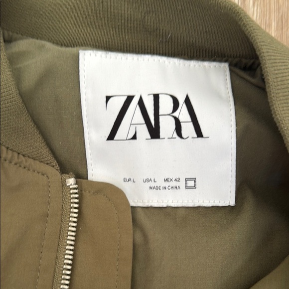 Zara Men's Olive Bomber Jacket - Picture 3 of 3